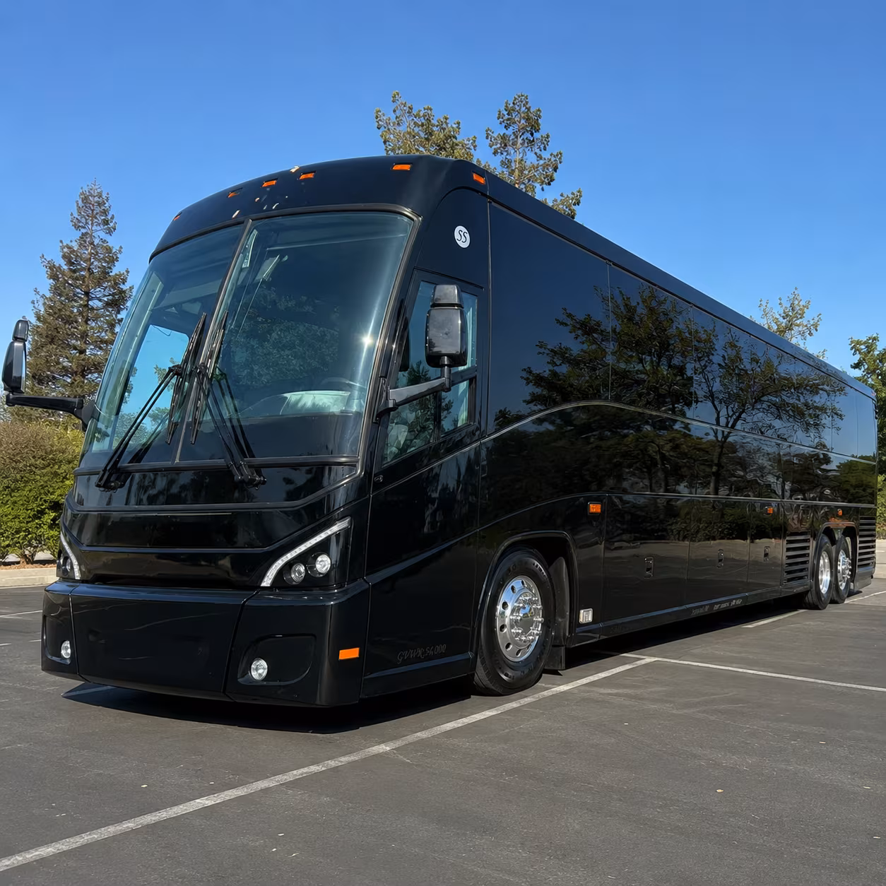 why southfield groups choose a charter bus to chicago cleveland and beyond